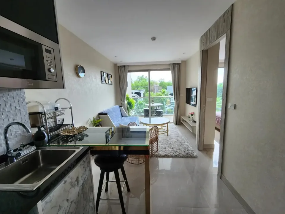 1-Bedroom Condo with Sea View at The Riviera Monaco, Pattaya