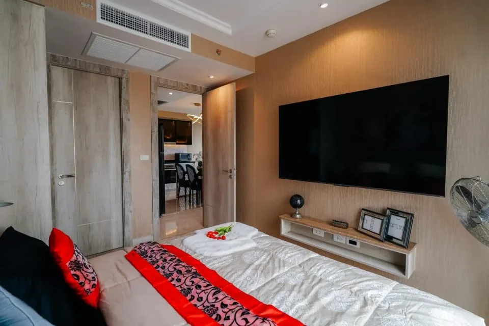 2-Bedroom Condo with Sea View at The Riviera Monaco, Pattaya