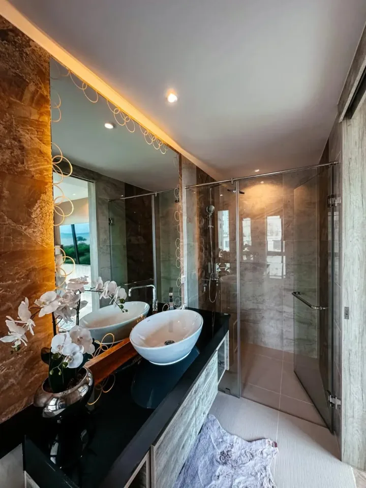 2-Bedroom Condo with Sea View at The Riviera Monaco, Pattaya