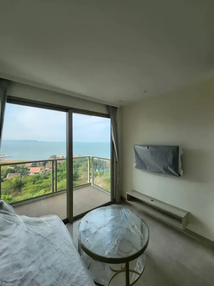 1-Bedroom Condo with Sea View at The Riviera Monaco, Pattaya