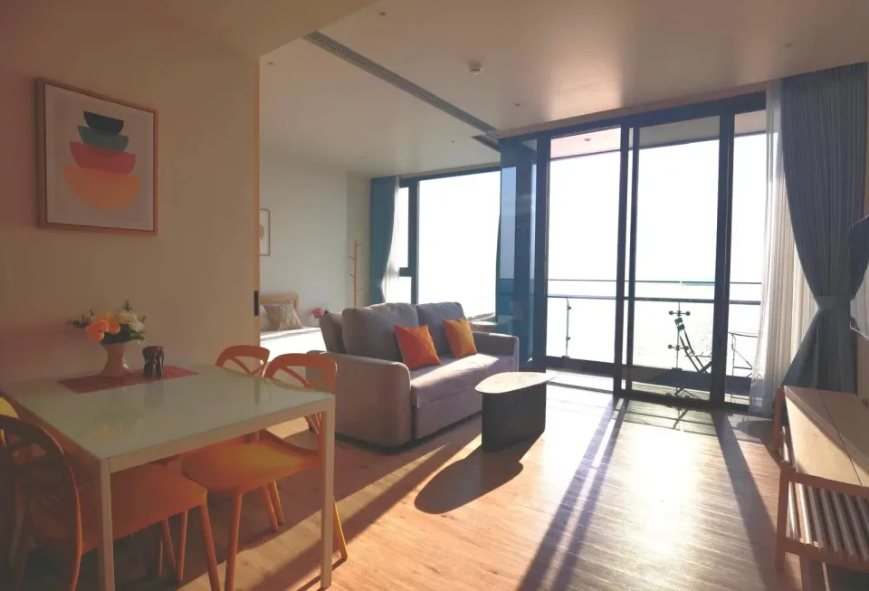 1-Bedroom Condo with Sea View at Arom Wongamat Pattaya, Pattaya