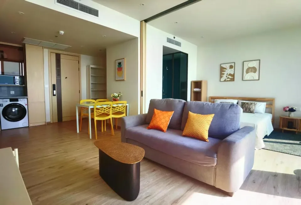 1-Bedroom Condo with Sea View at Arom Wongamat Pattaya, Pattaya