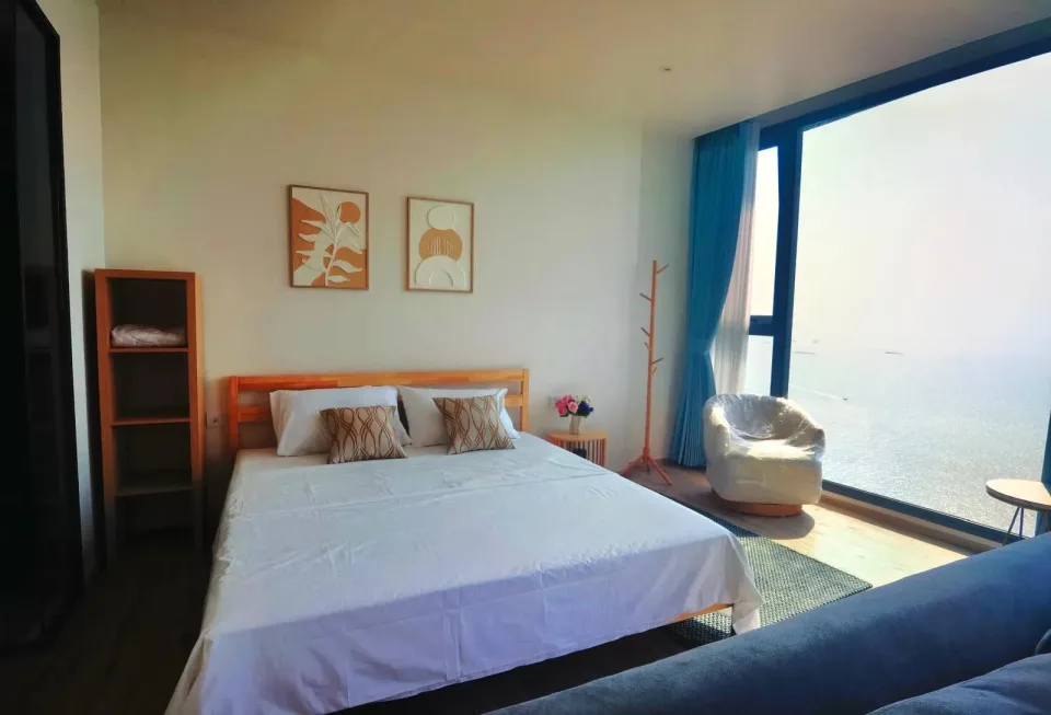 1-Bedroom Condo with Sea View at Arom Wongamat Pattaya, Pattaya