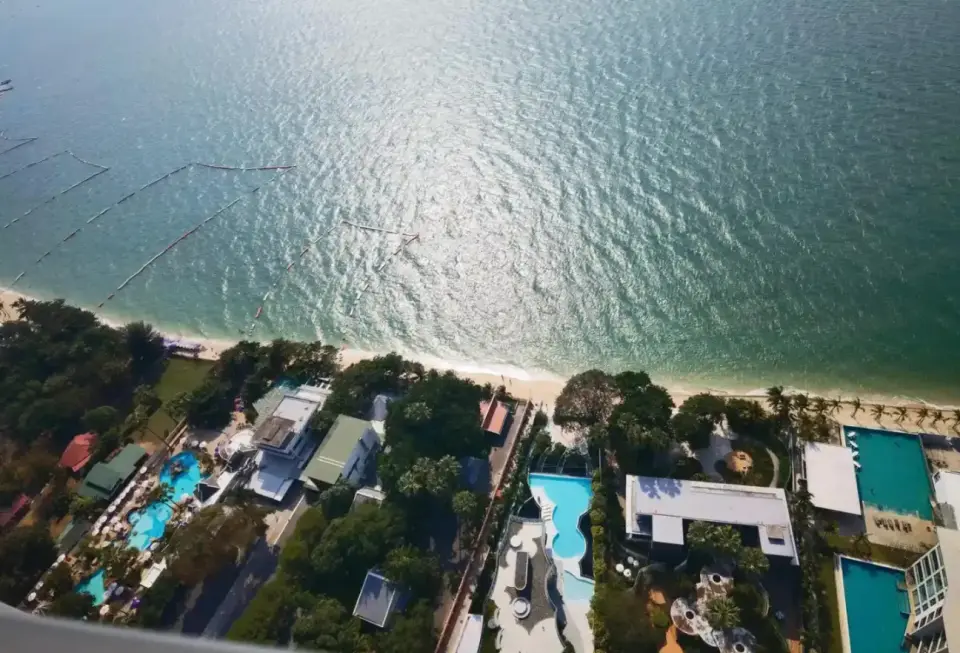 1-Bedroom Condo with Sea View at Arom Wongamat Pattaya, Pattaya