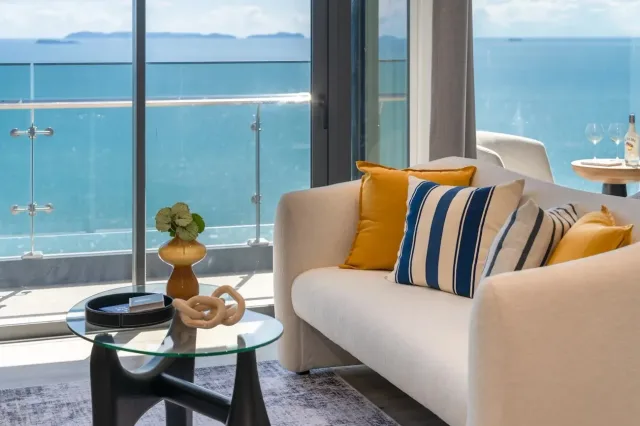 1-Bedroom Condo with Sea View at Arom Wongamat Pattaya, Pattaya