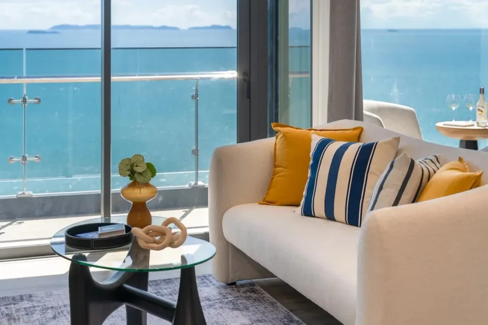 1-Bedroom Condo with Sea View at Arom Wongamat Pattaya, Pattaya