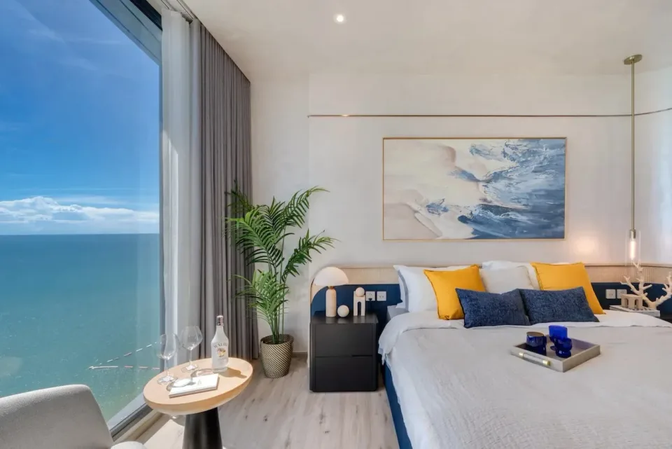 1-Bedroom Condo with Sea View at Arom Wongamat Pattaya, Pattaya