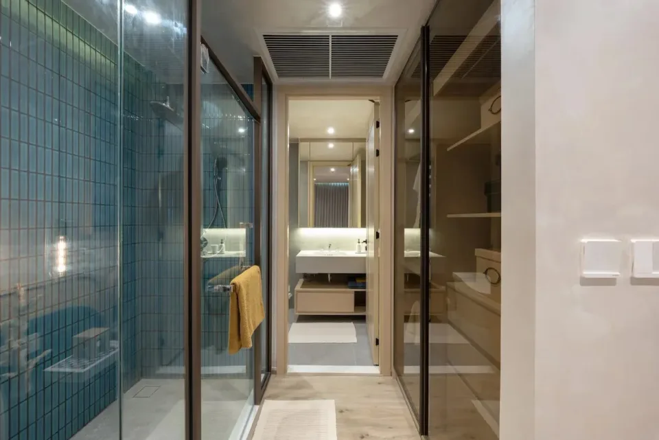 1-Bedroom Condo with Sea View at Arom Wongamat Pattaya, Pattaya
