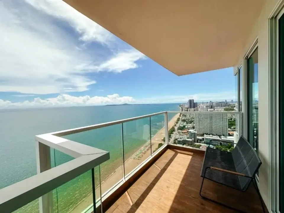 2-Bedroom Condo at Cetus Beachfront, Jomtien