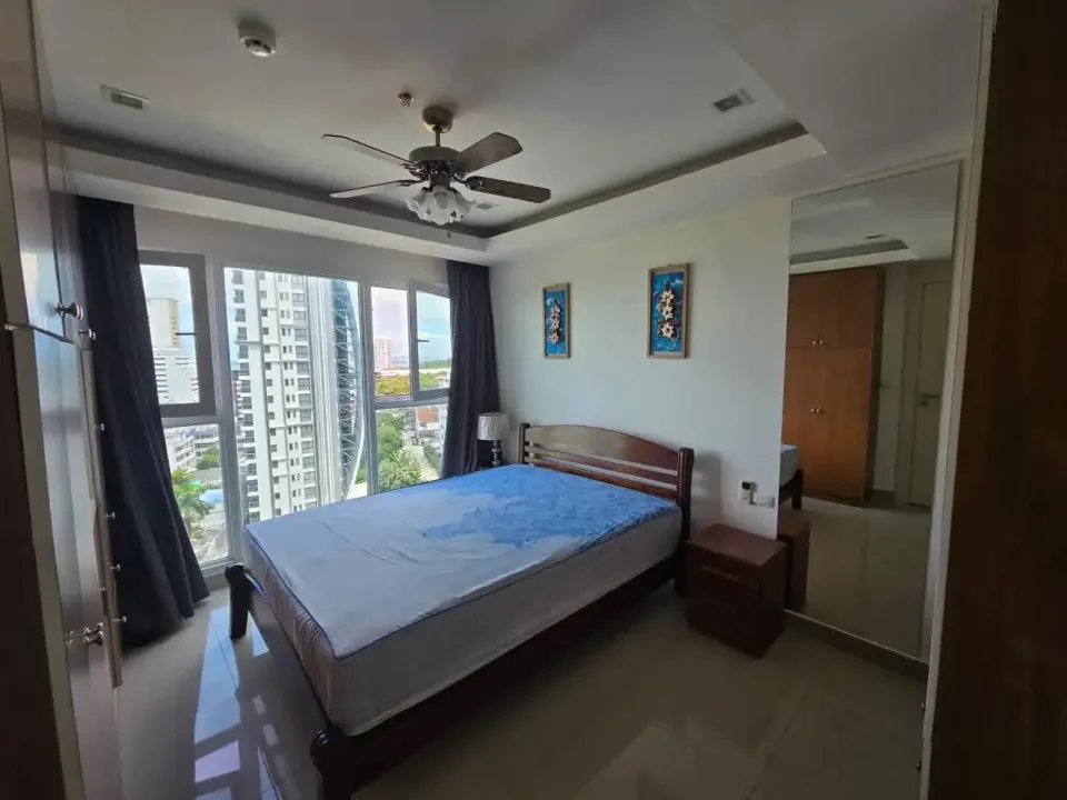 1-Bedroom Condo with City View at Cosy Beach View, Pattaya