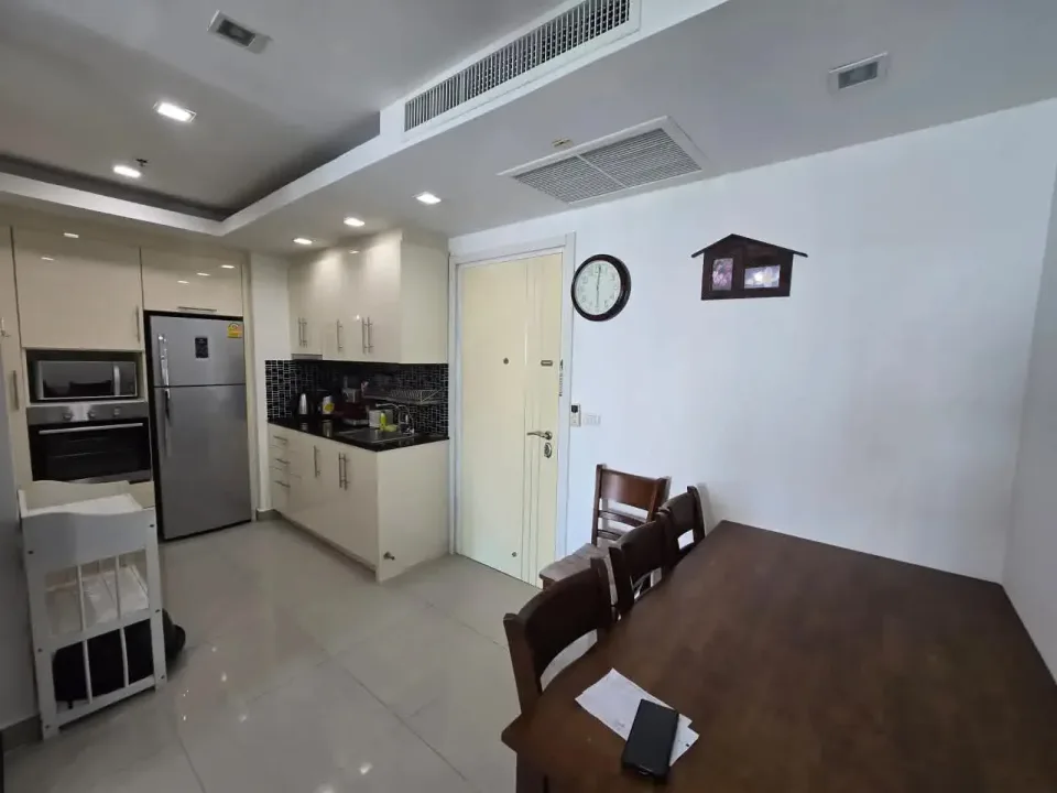 1-Bedroom Condo with City View at Cosy Beach View, Pattaya