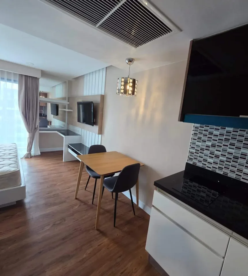 Studio with Pool View at Dusit Grand Park 1, Jomtien