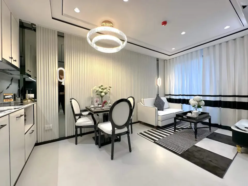 1-Bedroom Condo with Sea View at Embassy Life Pattaya, Jomtien