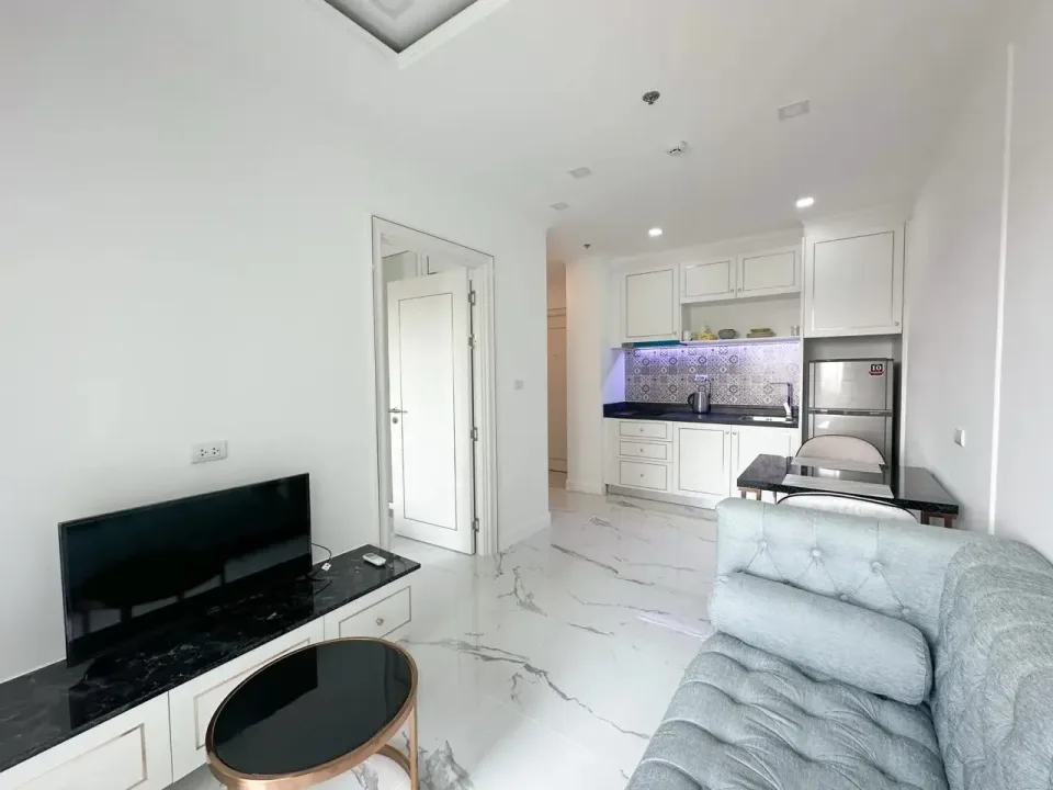 1-Bedroom Condo with City View at The Empire Tower Pattaya, Jomtien