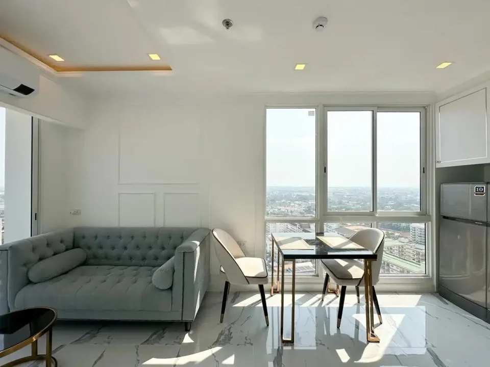 1-Bedroom Condo with City View at The Empire Tower Pattaya, Jomtien