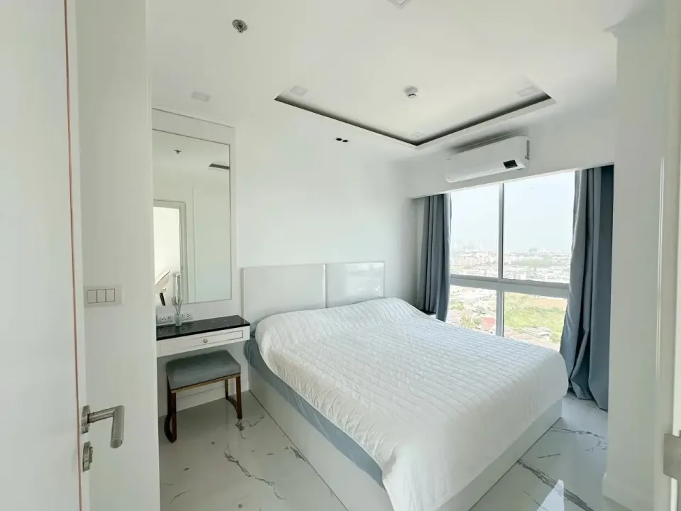 1-Bedroom Condo with City View at The Empire Tower Pattaya, Jomtien