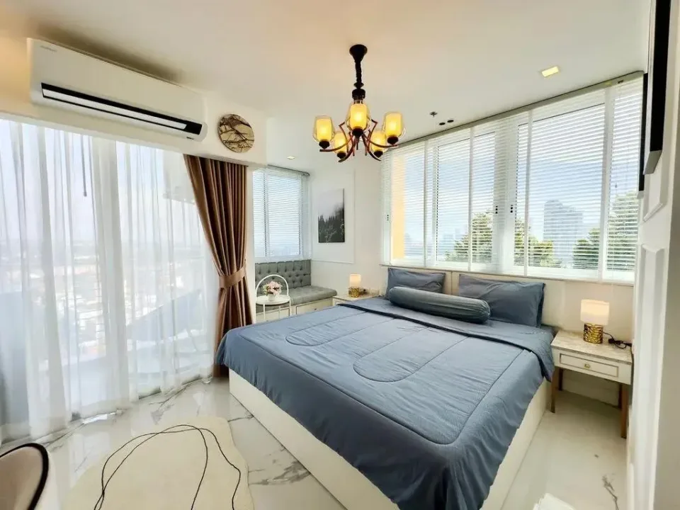 Студия с видом на город в The Empire Tower Pattaya, Джомтьен