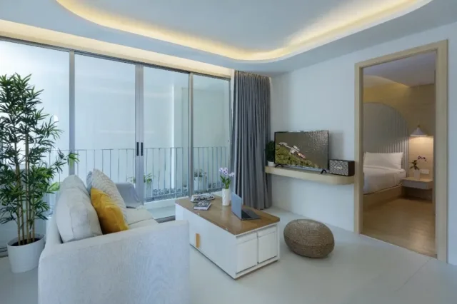 Квартира с 2 спальнями и видом на горы в Fantasea Condo Kamala, Камала