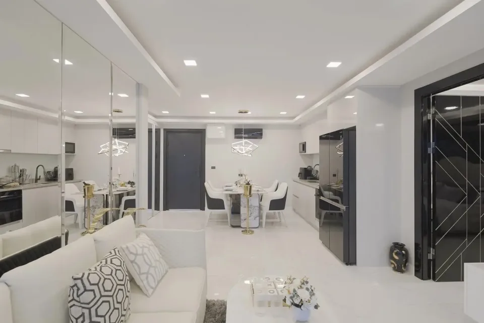 2-Bedroom Condo with Sea View at Grand Solaire Noble, Pattaya