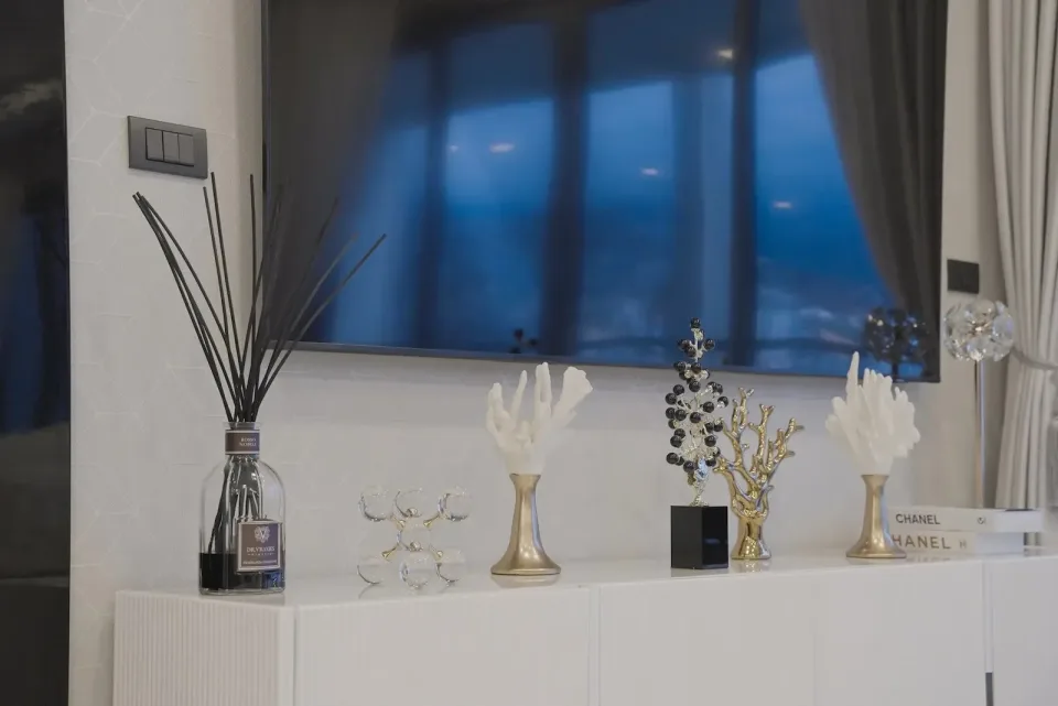 2-Bedroom Condo with Sea View at Grand Solaire Noble, Pattaya
