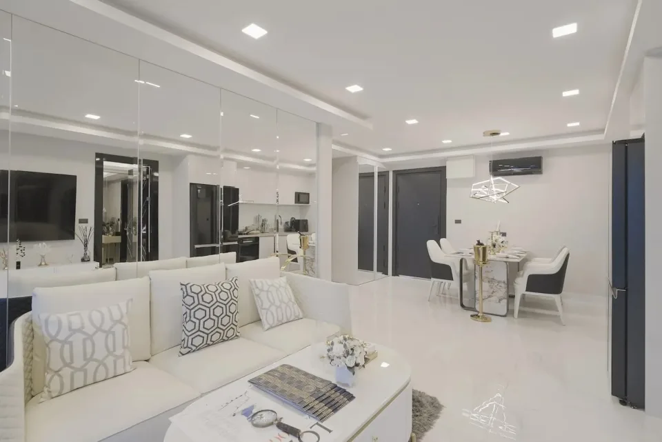 2-Bedroom Condo with Sea View at Grand Solaire Noble, Pattaya