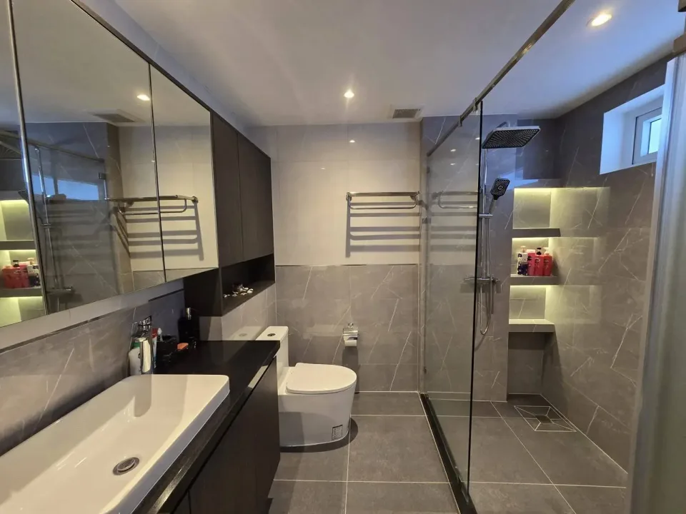 Квартира с 3 спальнями и видом на море в Grand View Condo Pattaya, Паттайя