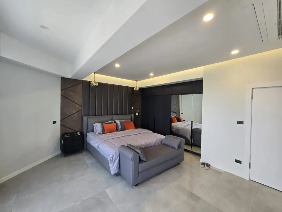 Квартира с 3 спальнями и видом на море в Grand View Condo Pattaya, Паттайя