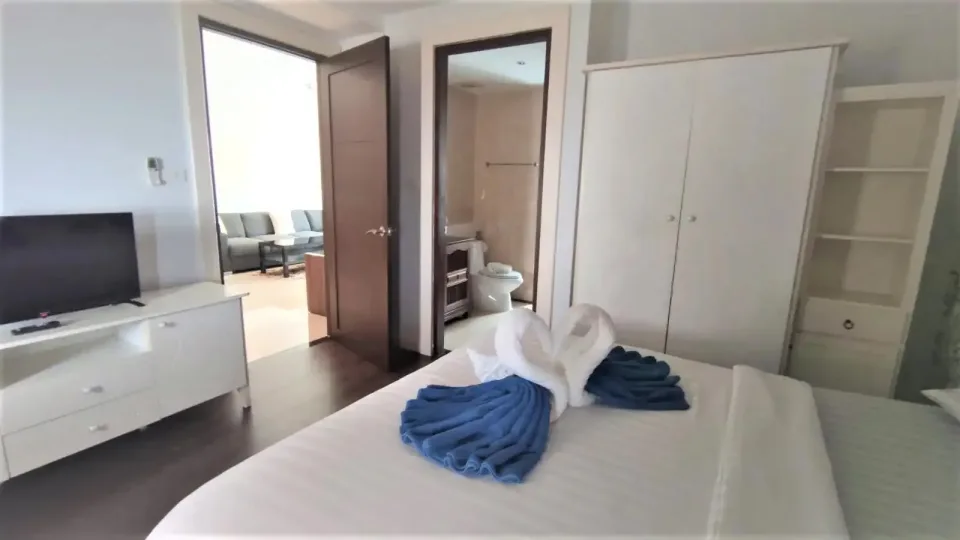 Квартира с 2 спальнями и террасой в Jomtien Beach Penthouses, Джомтьен