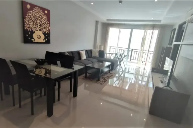 Квартира с 2 спальнями и террасой в Jomtien Beach Penthouses, Джомтьен