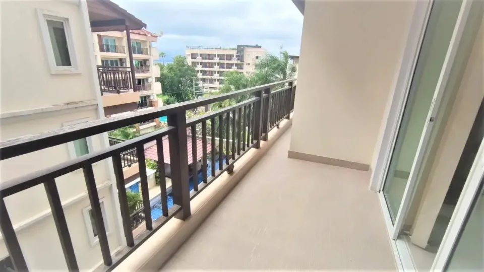 Квартира с 2 спальнями и террасой в Jomtien Beach Penthouses, Джомтьен