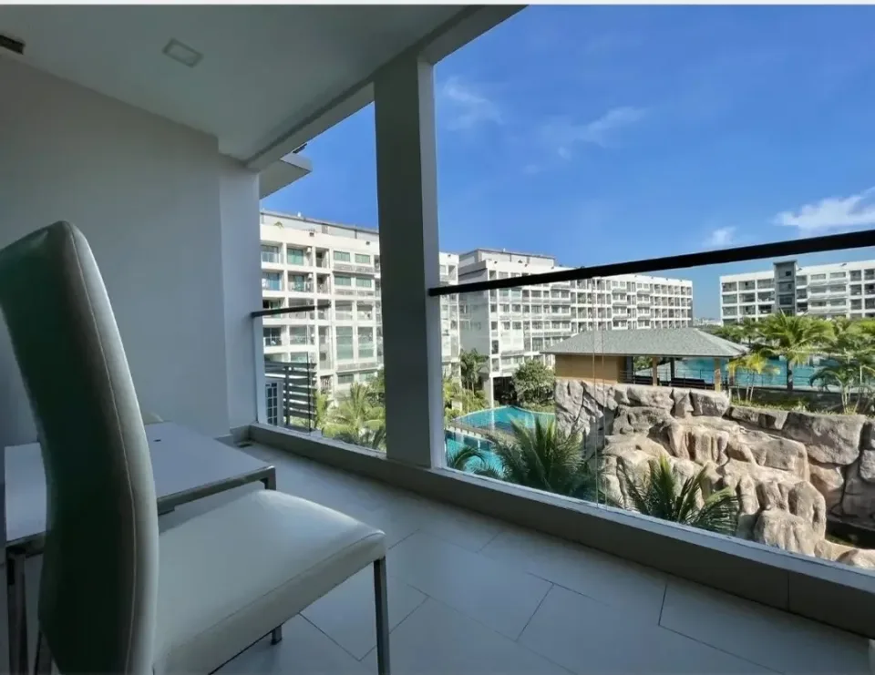 Квартира с 3 спальнями и видом на бассейн в Laguna Beach Resort 3 — The Maldives, Паттайя