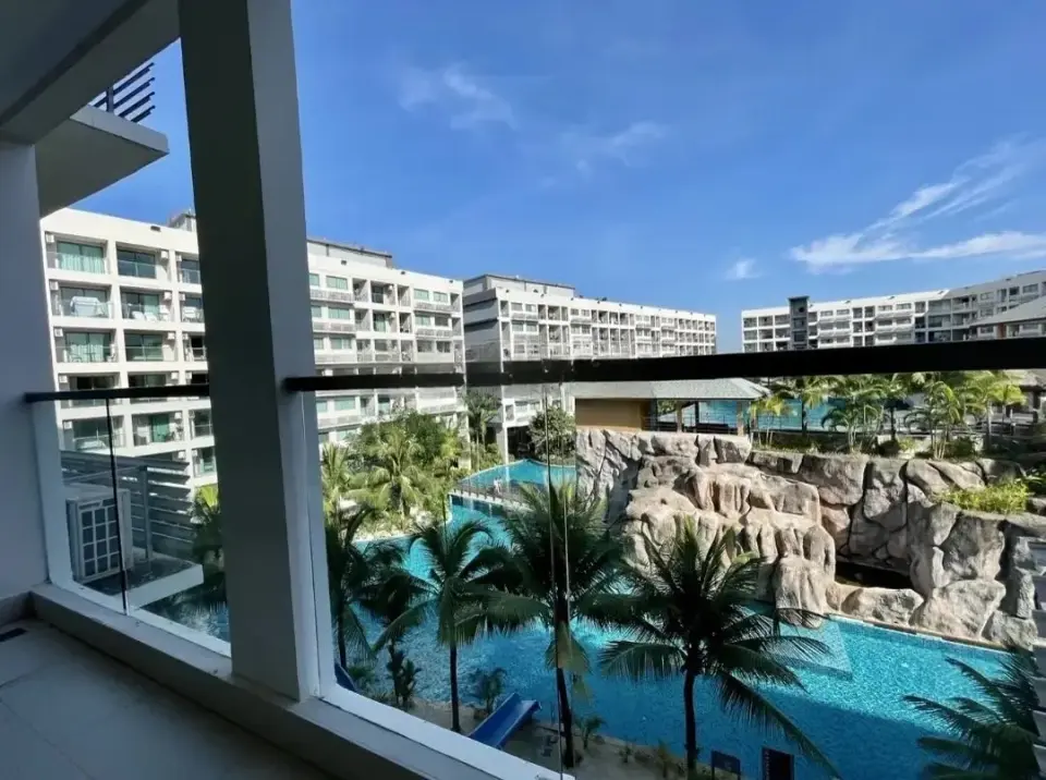 Квартира с 3 спальнями и видом на бассейн в Laguna Beach Resort 3 — The Maldives, Паттайя