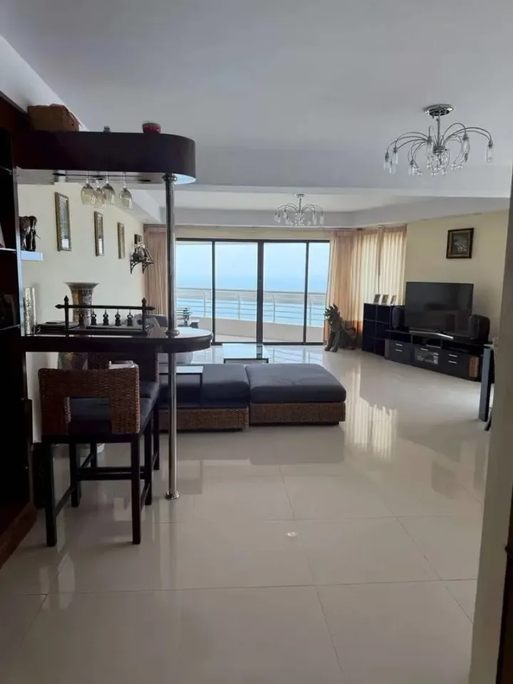 1-Bedroom Condo with City View at Metro Jomtien Condotel, Jomtien