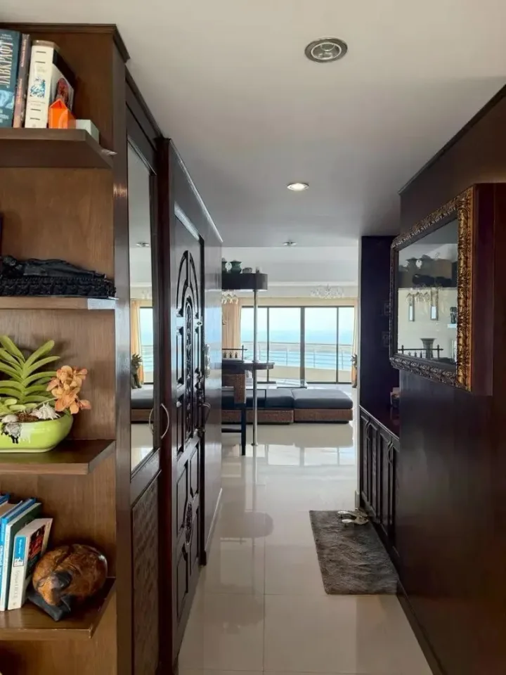 1-Bedroom Condo with City View at Metro Jomtien Condotel, Jomtien