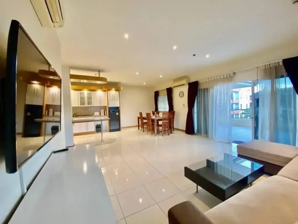 3-Bedroom Condo with Terrace at Nordic Dream Paradise, Pattaya
