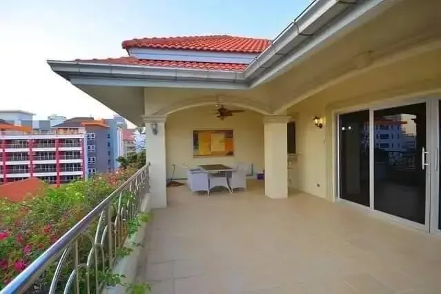 3-Bedroom Condo with Terrace at Nordic Dream Paradise, Pattaya