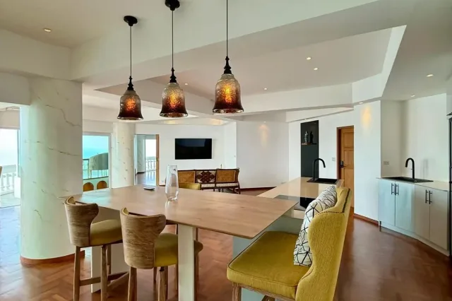 Квартира с 2 спальнями и видом на море в Park Beach Condominium, Паттайя