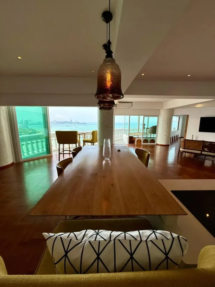 Квартира с 2 спальнями и видом на море в Park Beach Condominium, Паттайя
