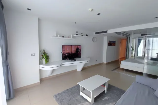 1-Bedroom Condo with Sea View at Sands Condominium, Pattaya