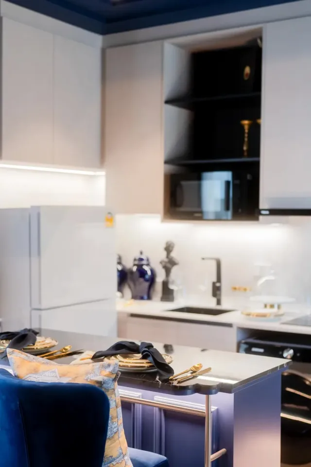 1-Bedroom Condo