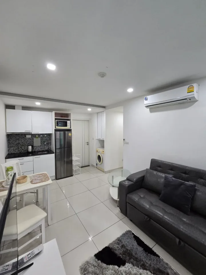 1-Bedroom Condo with City View at Siam Oriental Plaza, Pattaya