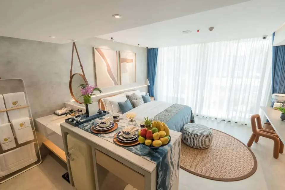 Квартира с 2 спальнями и видом на море в Sunshine Beach Resort & Residences, Пхукет