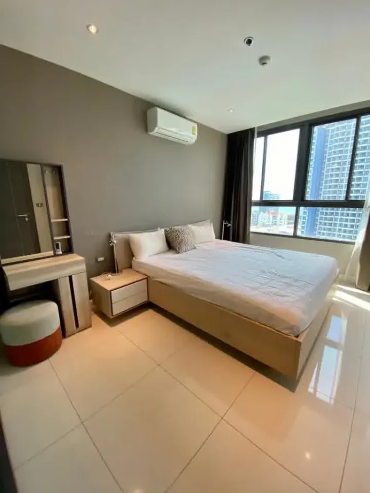 2-Bedroom Condo with City View at The Point Pratumnak, Pattaya