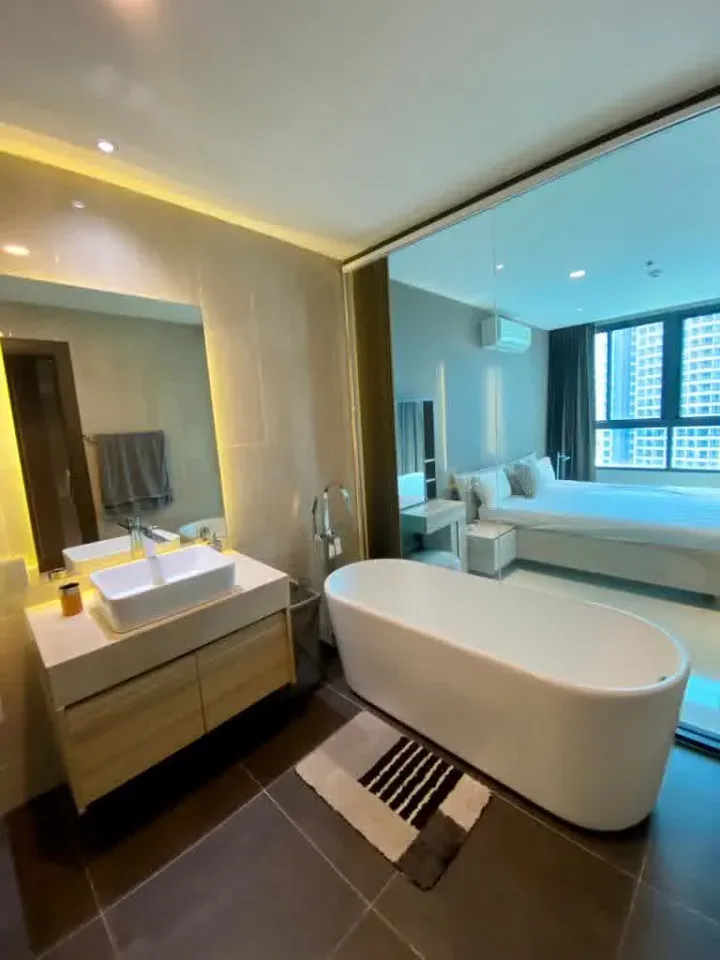 2-Bedroom Condo with City View at The Point Pratumnak, Pattaya