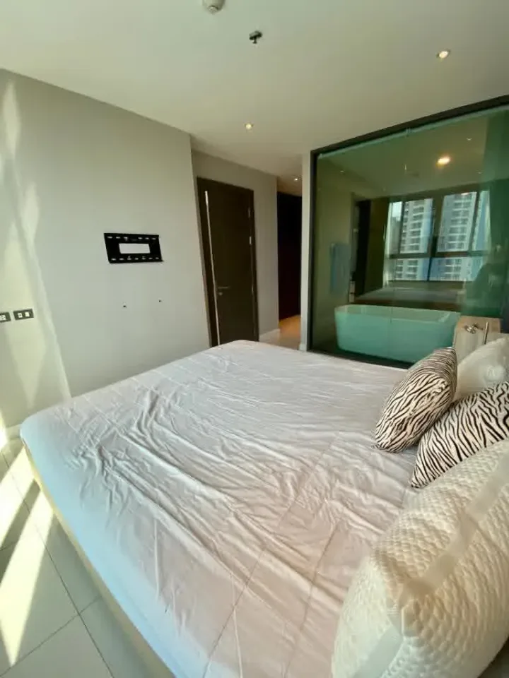 2-Bedroom Condo with City View at The Point Pratumnak, Pattaya