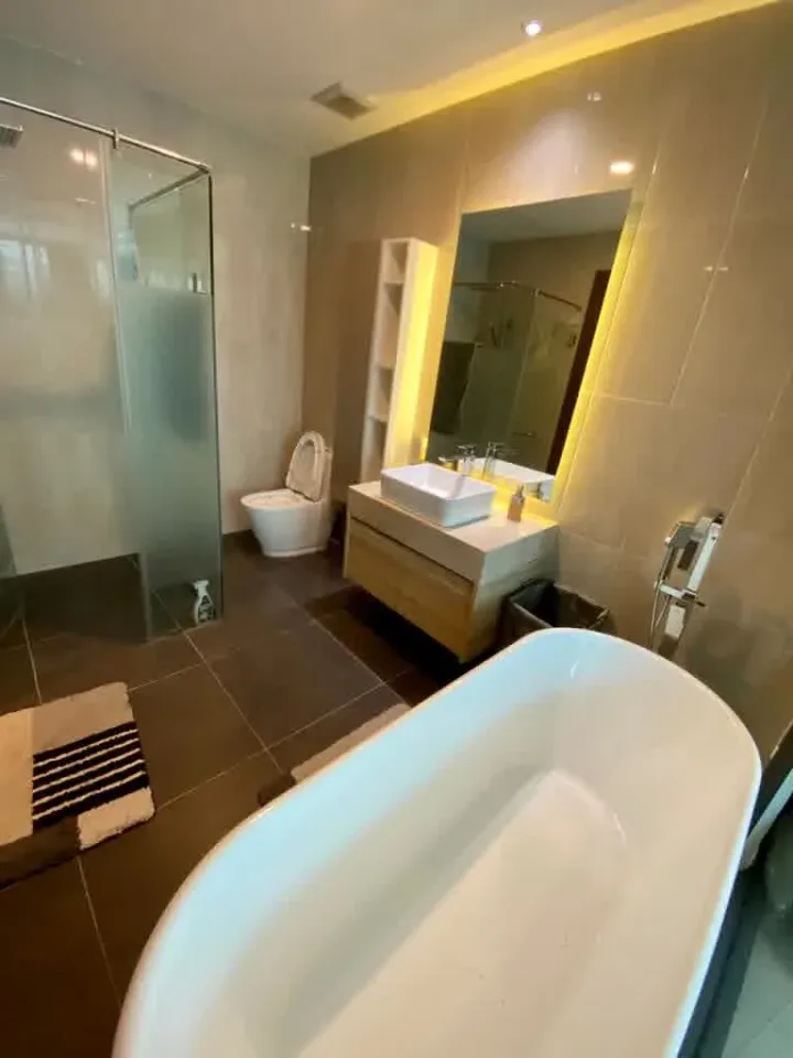 2-Bedroom Condo with City View at The Point Pratumnak, Pattaya
