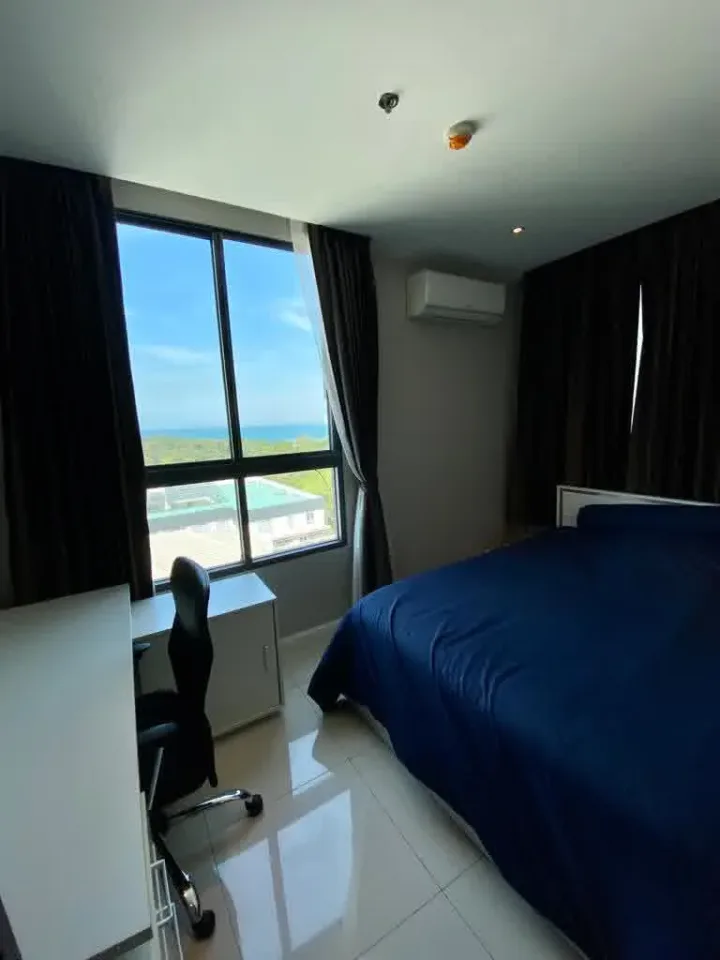 2-Bedroom Condo with City View at The Point Pratumnak, Pattaya