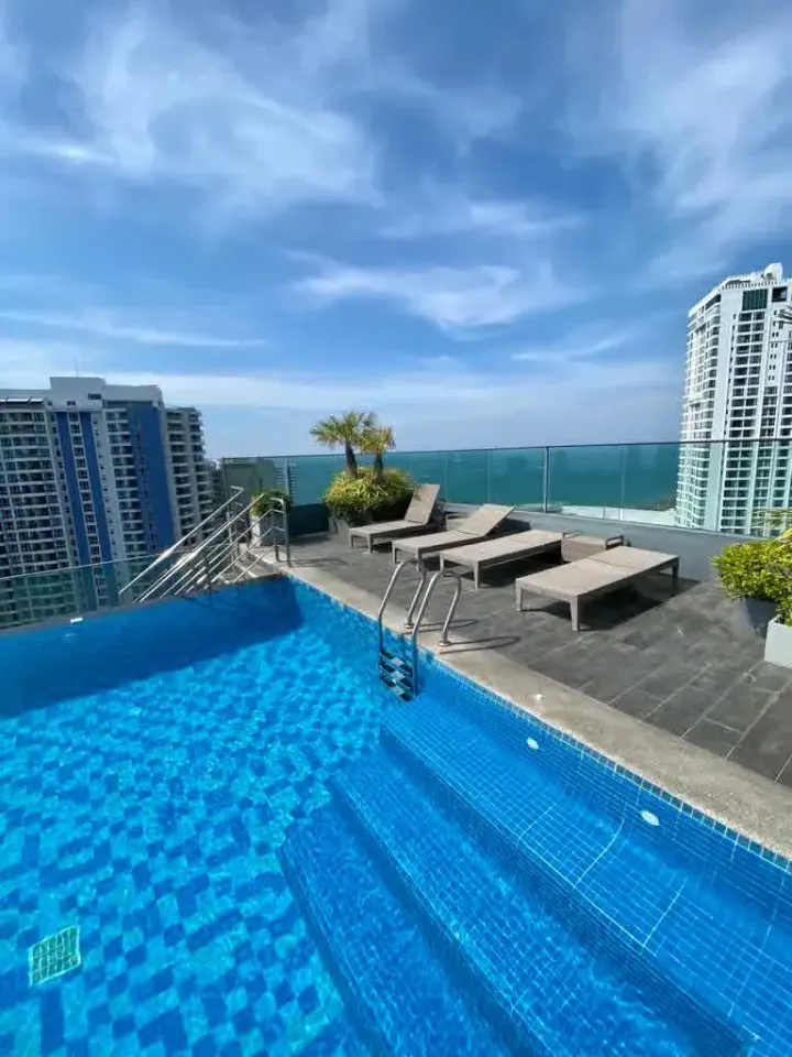 2-Bedroom Condo with City View at The Point Pratumnak, Pattaya