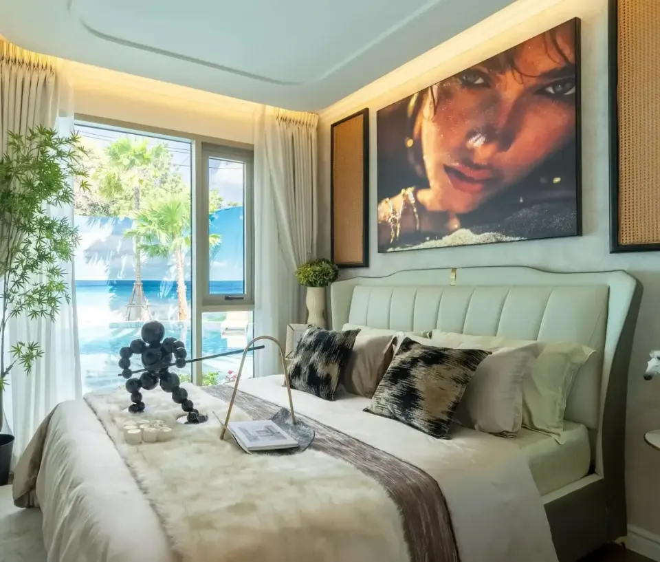 Студия с видом на бассейн в The Riviera Beverly Hills Residences, Джомтьен