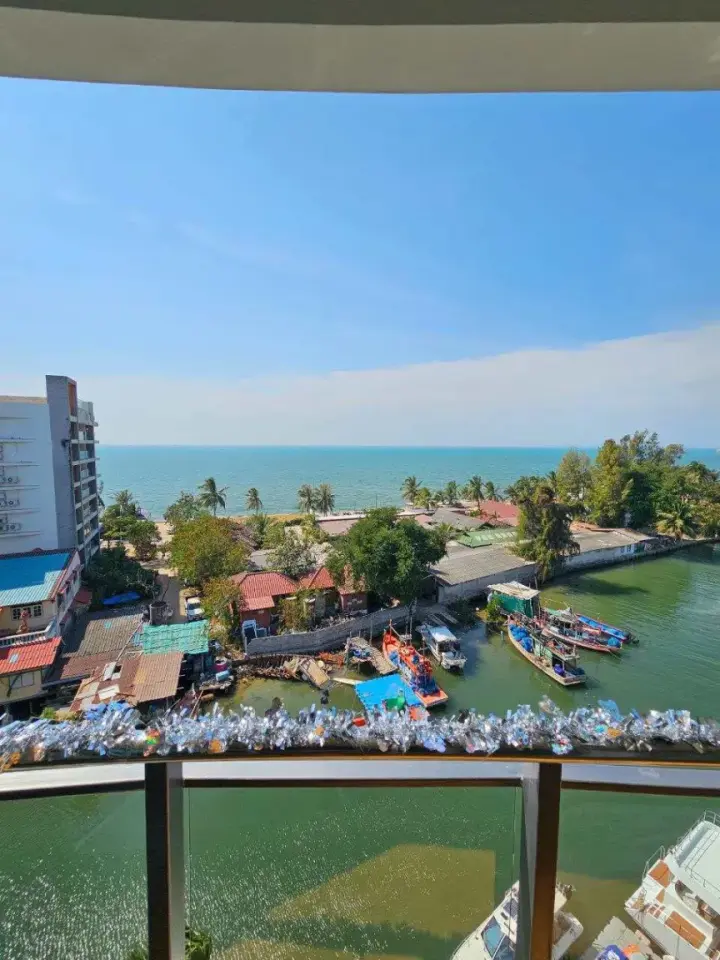 Квартира с 2 спальнями и видом на море в Whale Marina в Паттайе, Паттайя